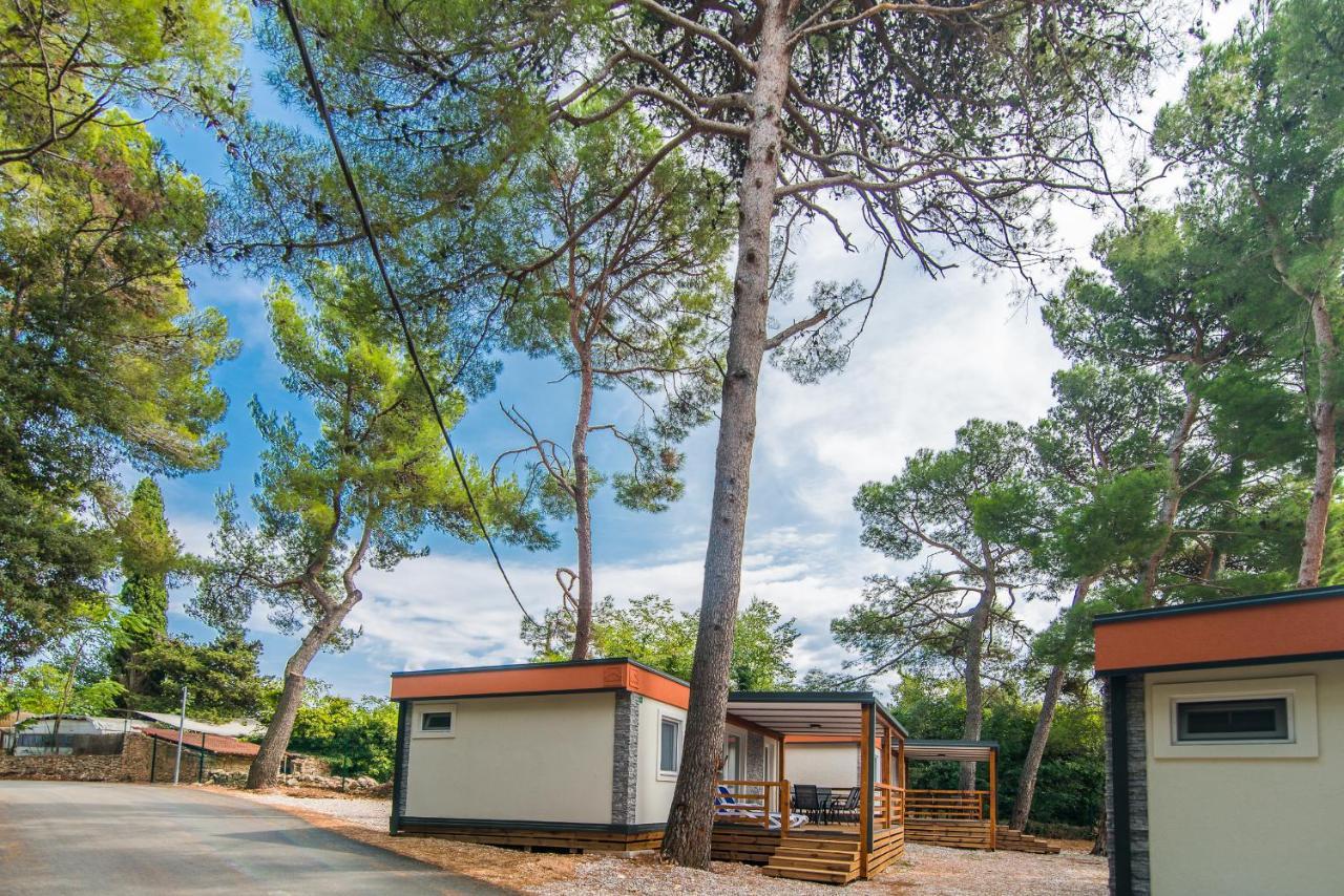 Centinera Szálloda 3*